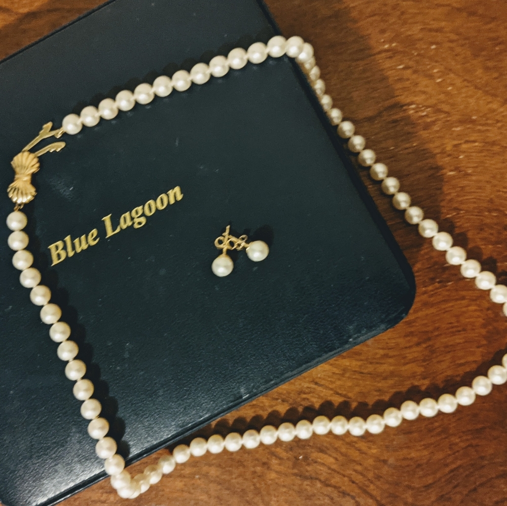 Authentic Blue Lagoon pearl necklace and earrings